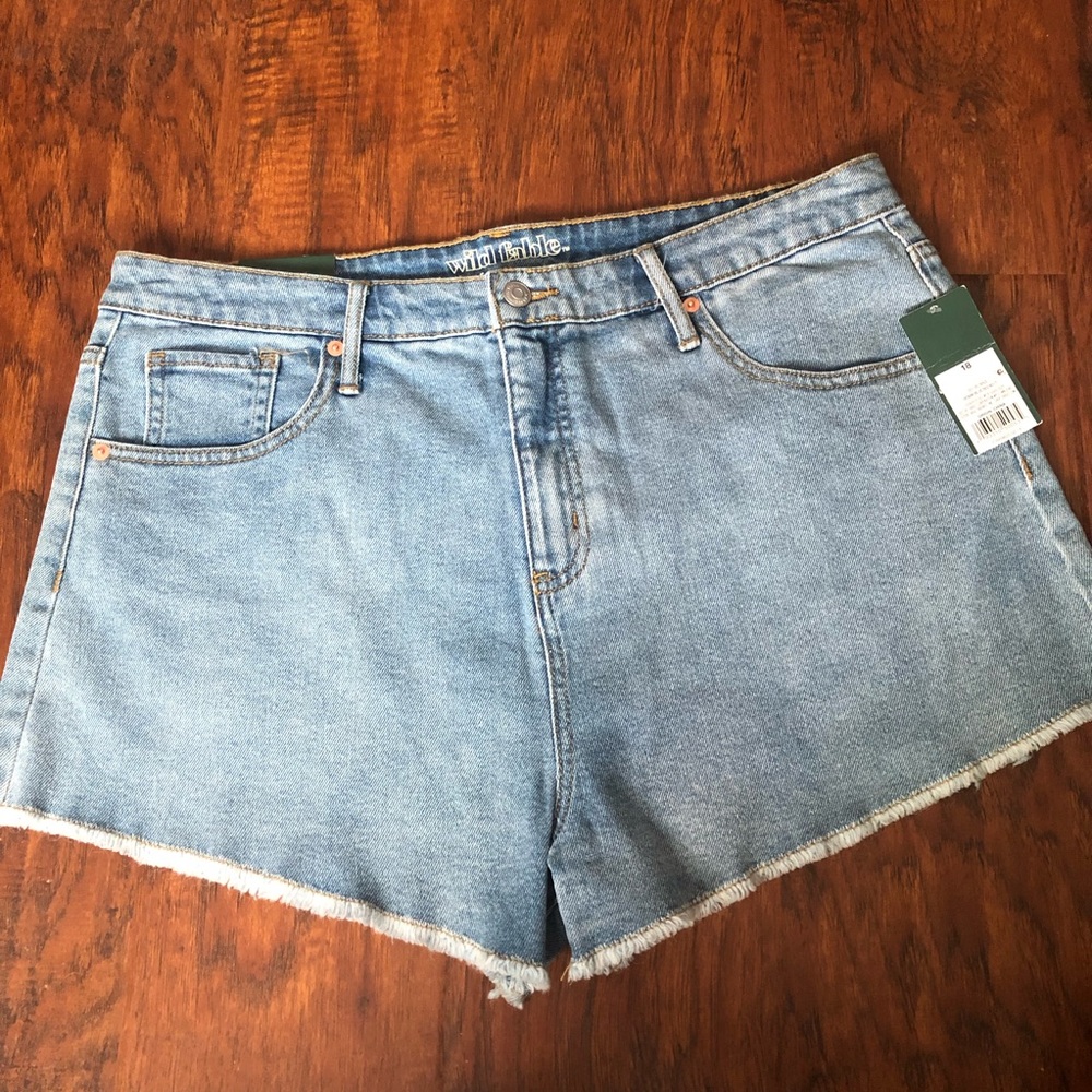 Wild fable high rise shorts Size.18